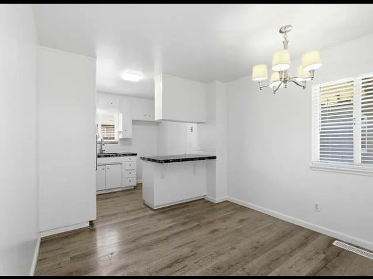 209 Tokay Ave — Photo 7