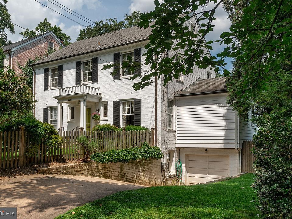2nd image of 2237 48th St NW