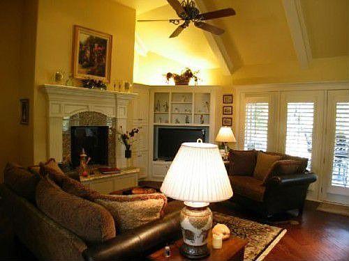 3rd image of 5610 W Garden Pointe Dr