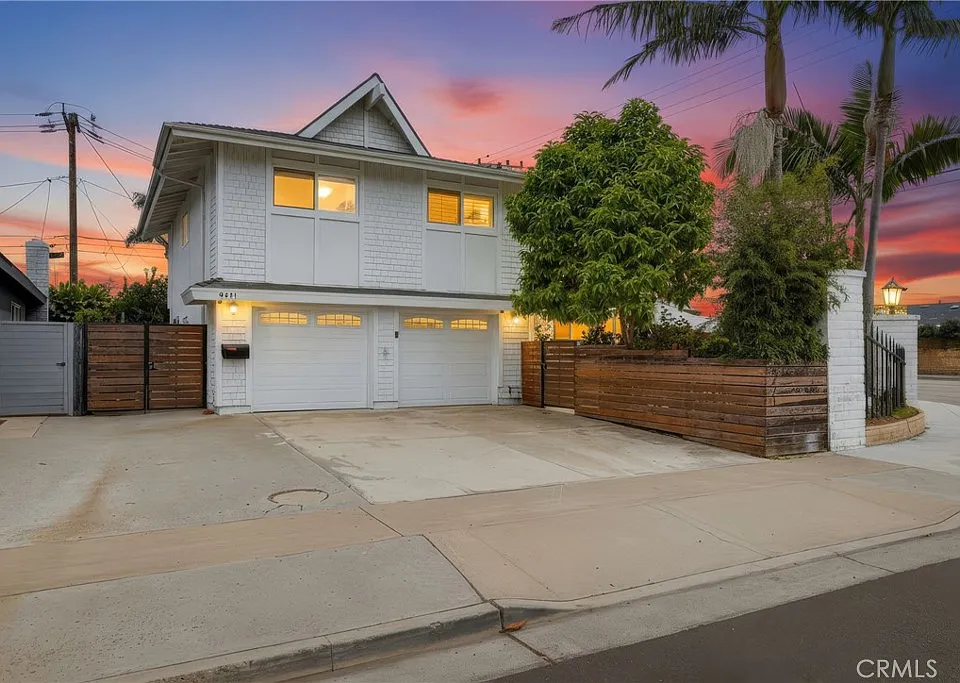 9471 Mokihana Dr