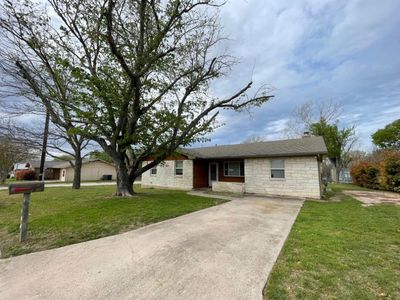 700 Mildred, Burnet, TX, 78611