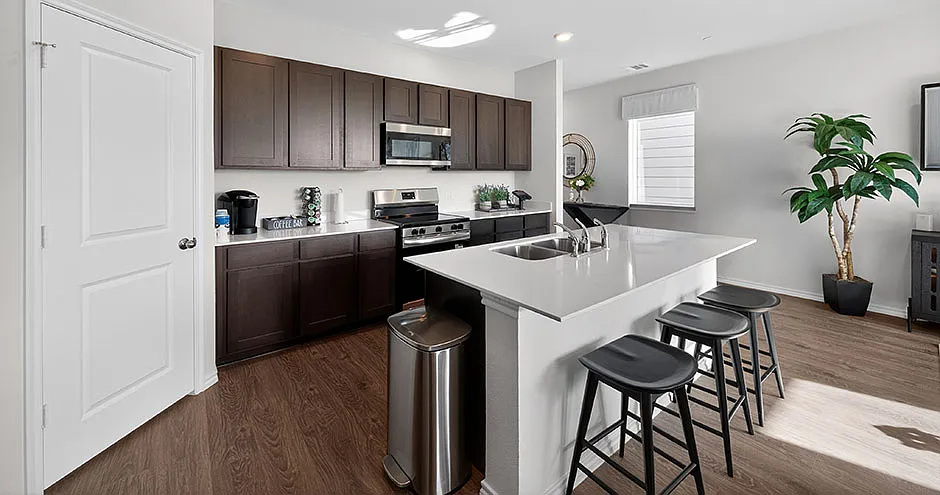 Urbane Duo Townhomes — Photo 1