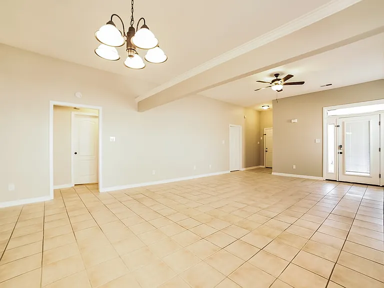 3800 Lake Village Cv — Photo 5