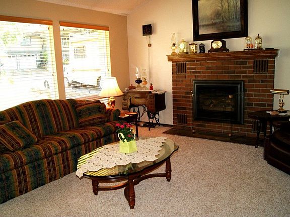 5th image of 3153 La Linda Ct SE