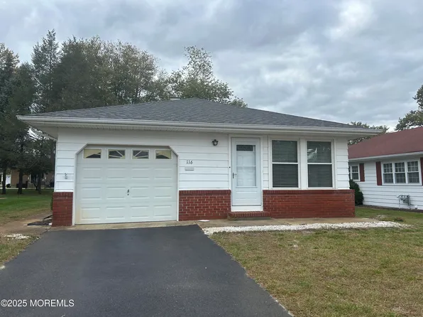 116 Guadeloupe Drive, Toms River, NJ 08757
