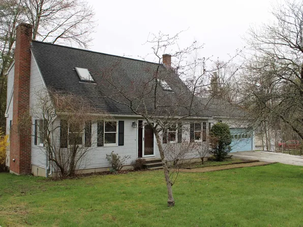 25 Laverne Drive, Rutland City, VT 05701