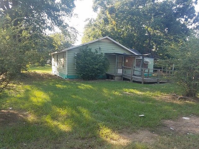 1st image of 3415 Bishop St