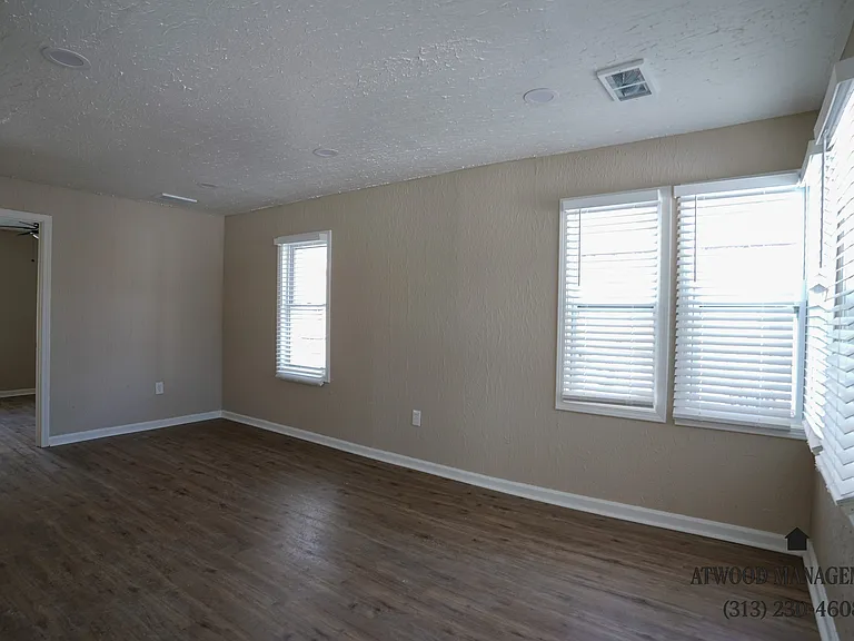 12941 Penrod St — Photo 2