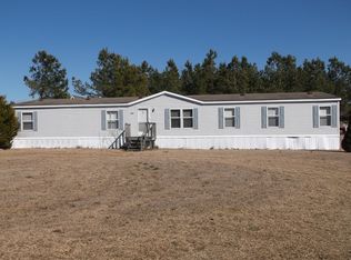 3039 Midway Dr, Whiteville, NC 28472
