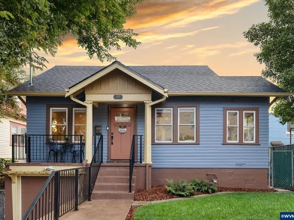 416 NE Going St, Portland, OR 97211