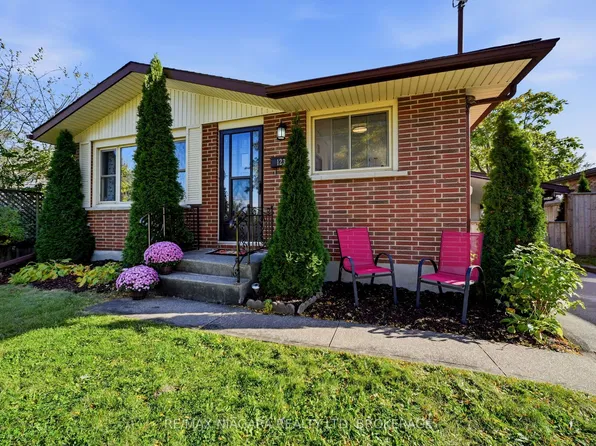 123 Meredith Dr, Saint Catharines, ON L2M 6C5