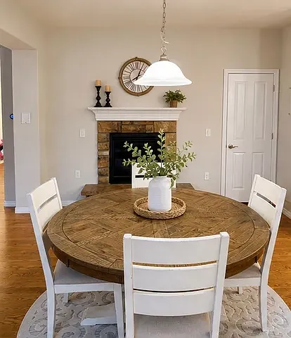 5 bed, 3347 sqft, $4,100 — Photo 4