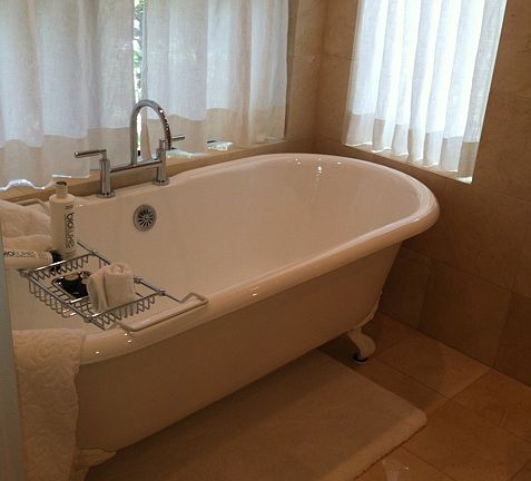 Designed claw foot tub 