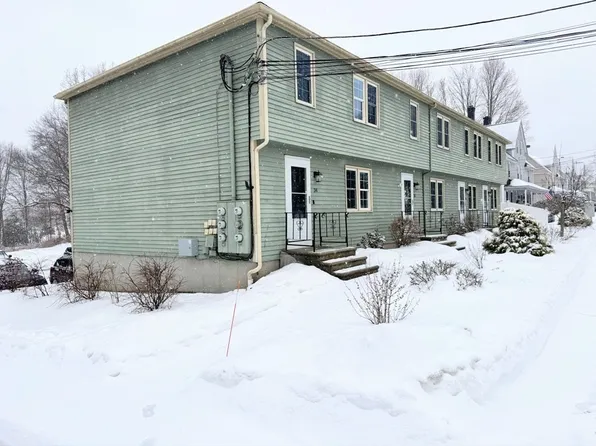 34 Crescent St #34, Whitinsville, MA 01588