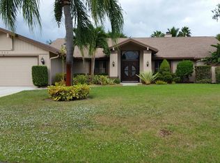 2550 SE Hamden Rd, Pt Saint Lucie, FL 34953