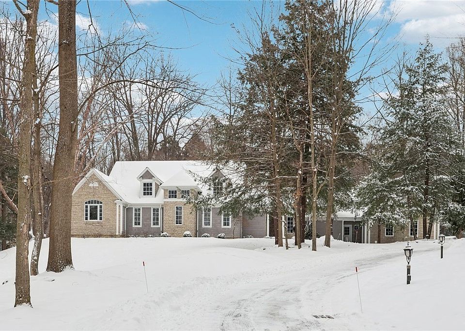 1st image of 2921 Hunters Woods Ln