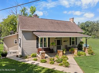 421 E Brushy Valley Dr, Powell, TN 37849