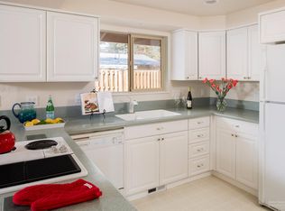 1732 NE Rosewood Dr, Bend, OR 97701