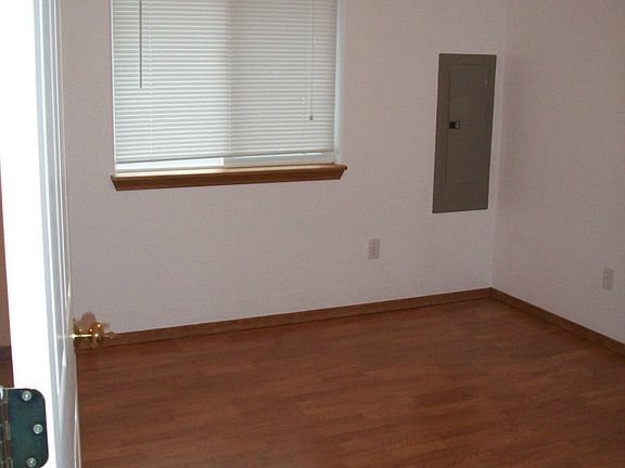 5th image of 1005 Woodland Ave