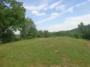 1301 3rd St, Milton, WV 25541