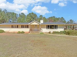 41 Hideaway Ln, Hartwell, GA 30643