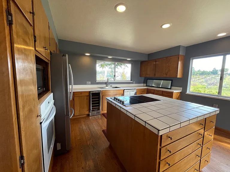 24401 Rich Ranch Rd — Photo 10