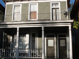 124 E 39th St, Savannah, GA 31401