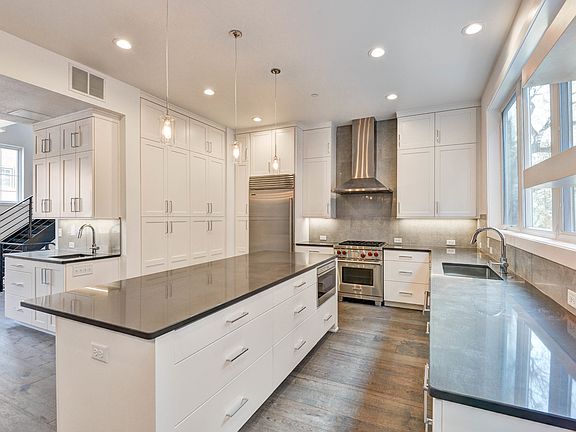 Kitchen with Large Island