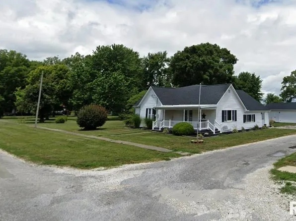 102 W Grand St, Modesto, IL 62667