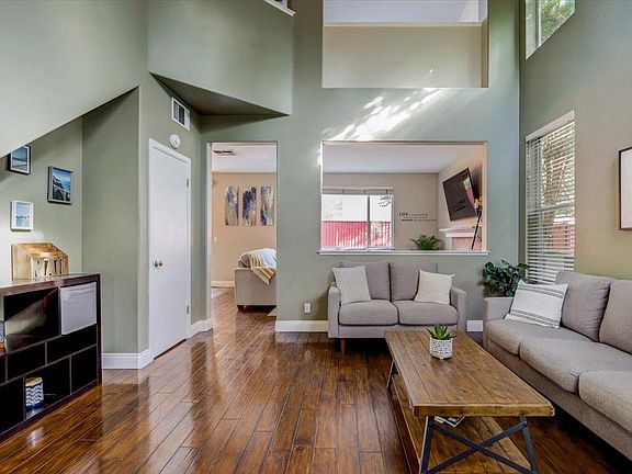 3rd image of 455 Mantelli Dr