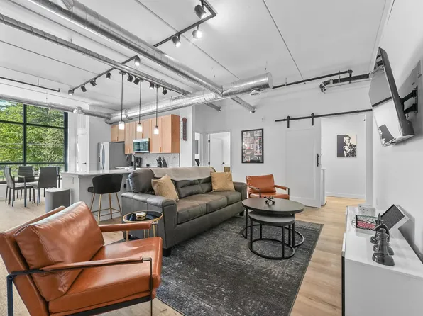 1825-221 E 8th St, Traverse City, MI 49686
