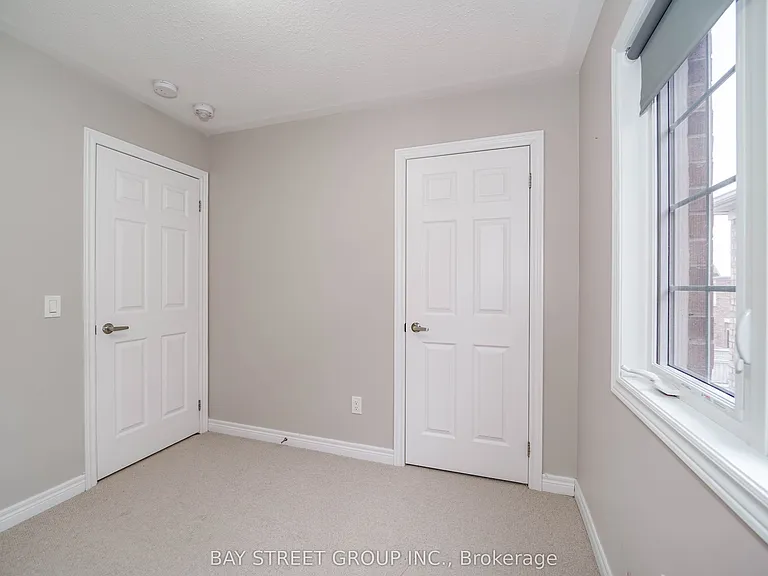7 Gordon Landon Dr — Photo 31