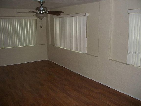4th image of 761 88th Ave N