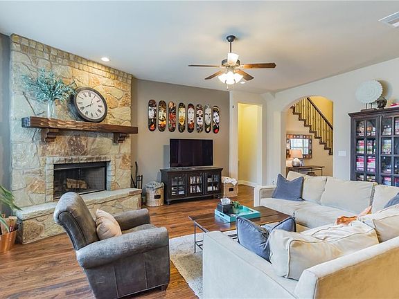 4th image of 17608 Wildrye Dr
