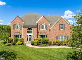 104 Usher Ln, North Wales, PA 19454