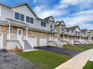 80 Valerie Dr, Manville, NJ 08835