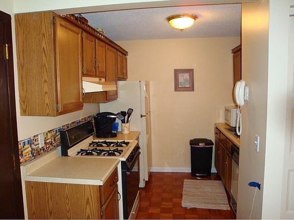 3rd image of 1601 N Innsbruck Dr APT 108