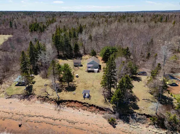 134 Tidnish Cove Ln, Cumberland, NS B4H 3X9