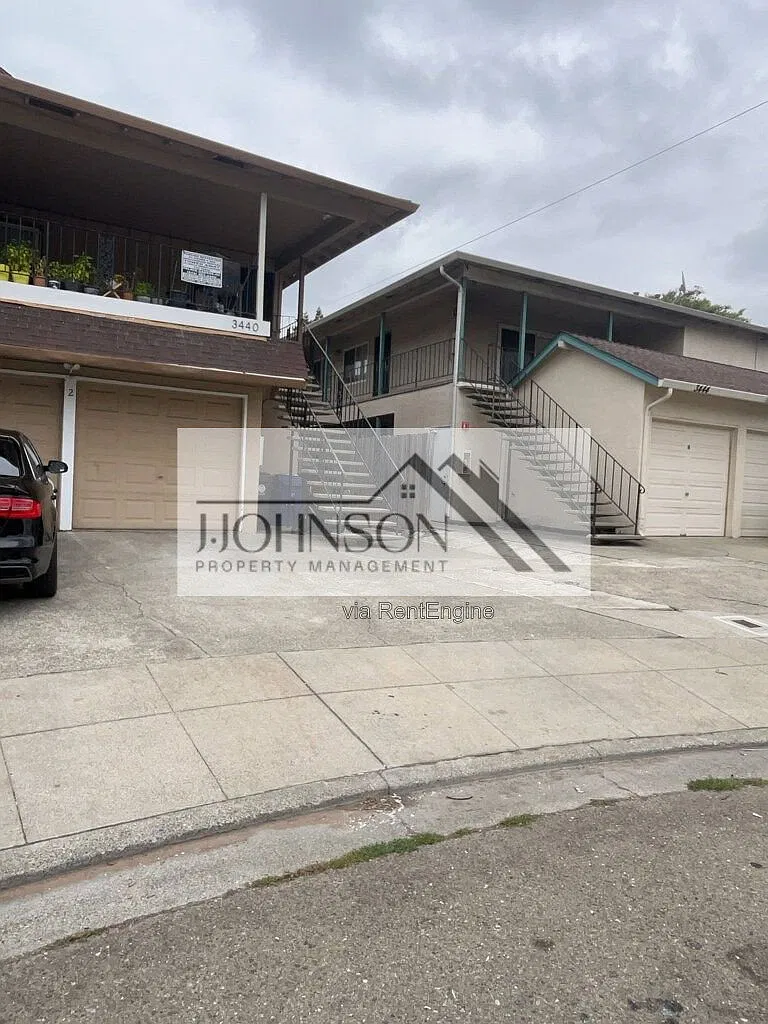 2 bed, 1.0 bath, $2,500 — Photo 1