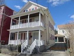 2nd image of 140 Julian St