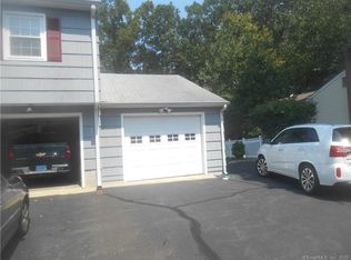 12 Woodchuck Ln, Norwalk, CT 06854