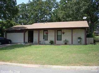 1100 Nicole Dr, N Little Rock, AR 72118