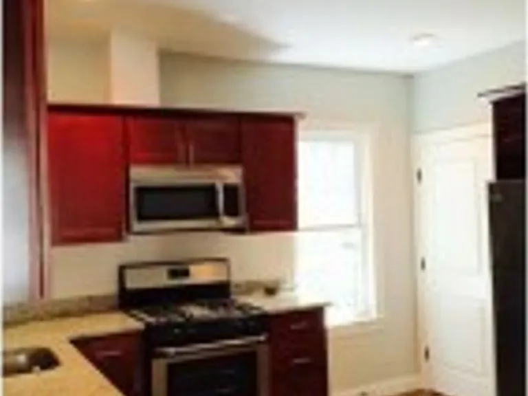 39 Beech Glen St #3 — Photo 5