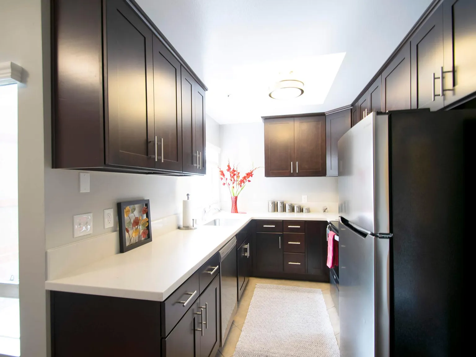 Golden Oaks Apartments — Photo 3