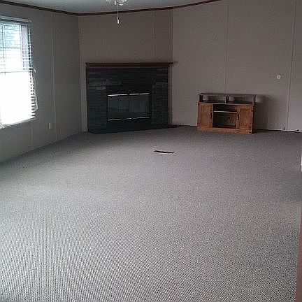 Ample LR with fire place