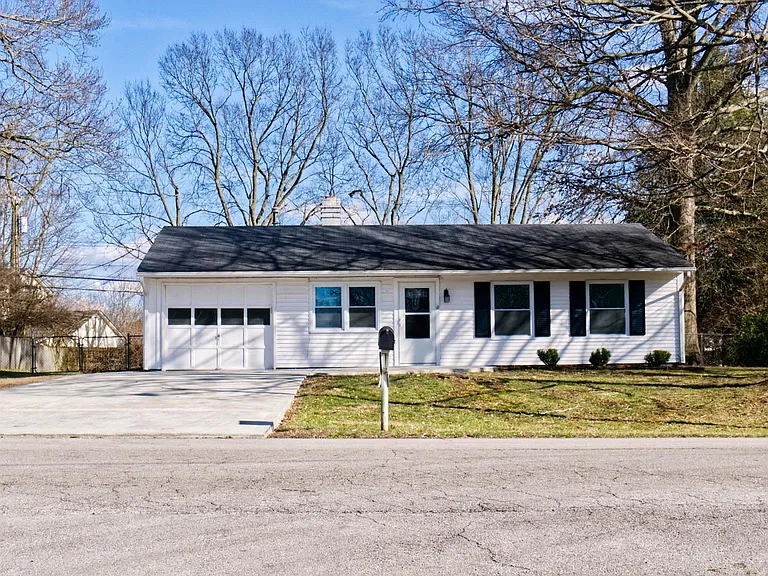 3112 Chelsea Dr — Photo 1