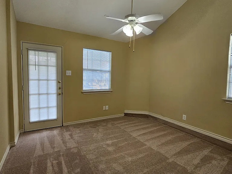 10105 Galway Dr — Photo 7