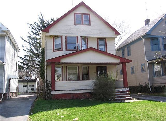 1st image of 3207 E 121st St