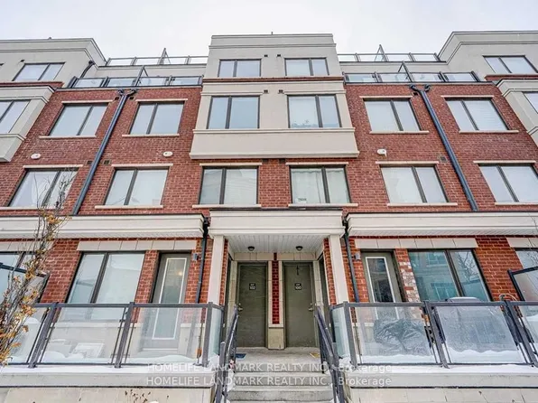 500 Alex Gardner Cir #102, Aurora, ON L4G 3G5