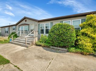 33253 Fern Ct, New Haven, MI